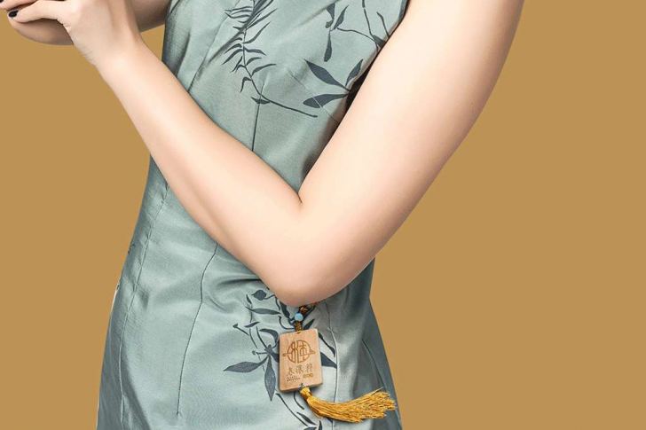 钵钵鸡VI,VI设计